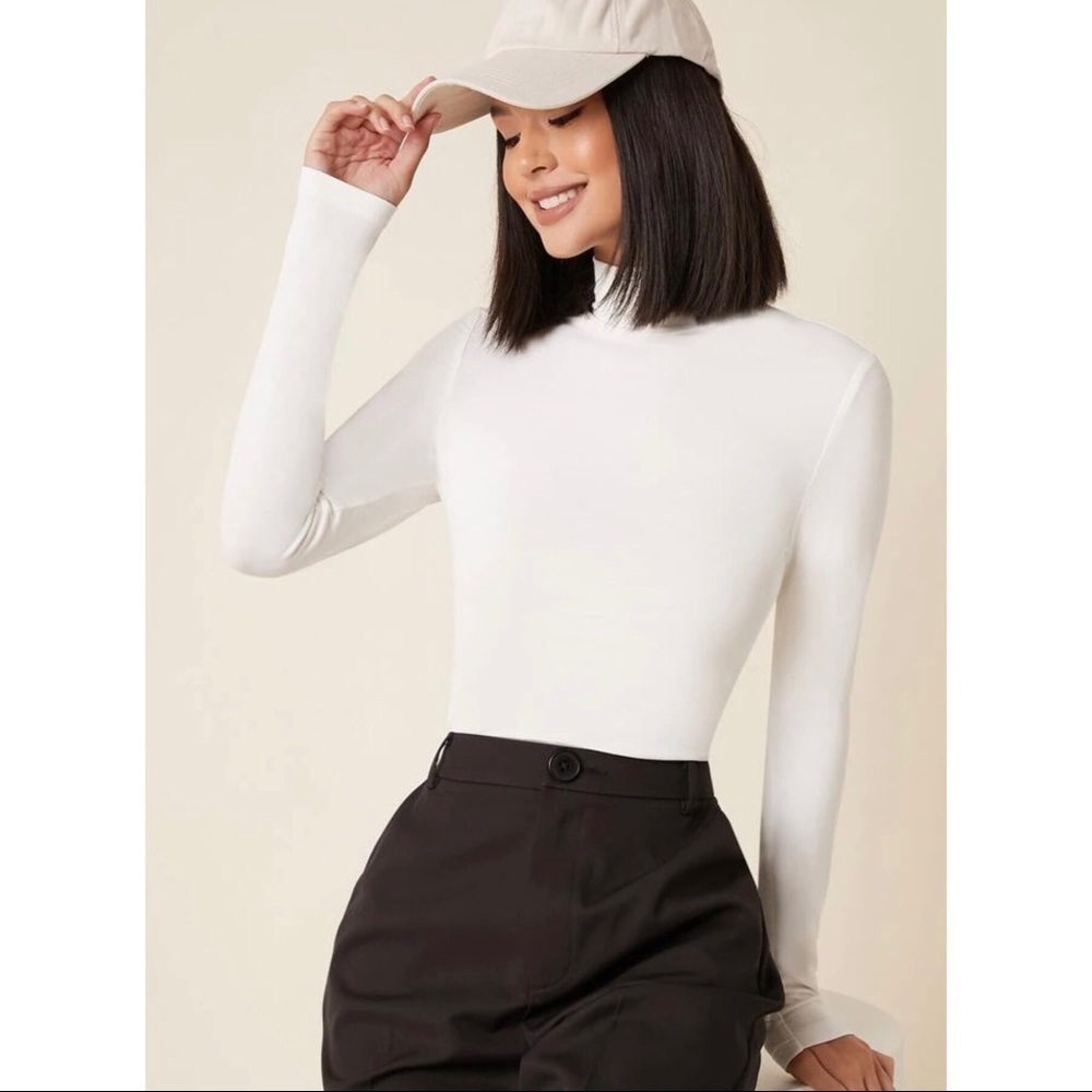 Basic High Neck Fitted Tee